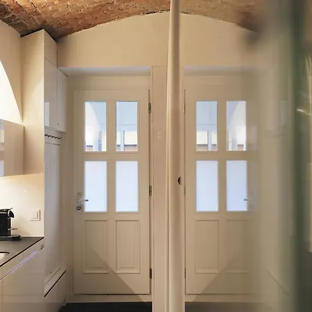 Living Showroom Jakubska 아파트