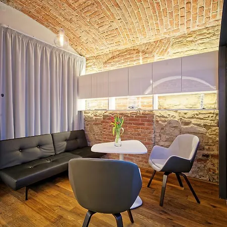 Living Showroom Jakubska 아파트